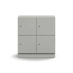 Lokerokaappi QBUS 4 lokeroa, sokkeli, 868x800x420 mm, vaaleanharmaa