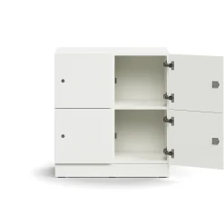 Lokerokaappi QBUS 4 lokeroa, sokkeli, 868x800x420 mm, valkoinen