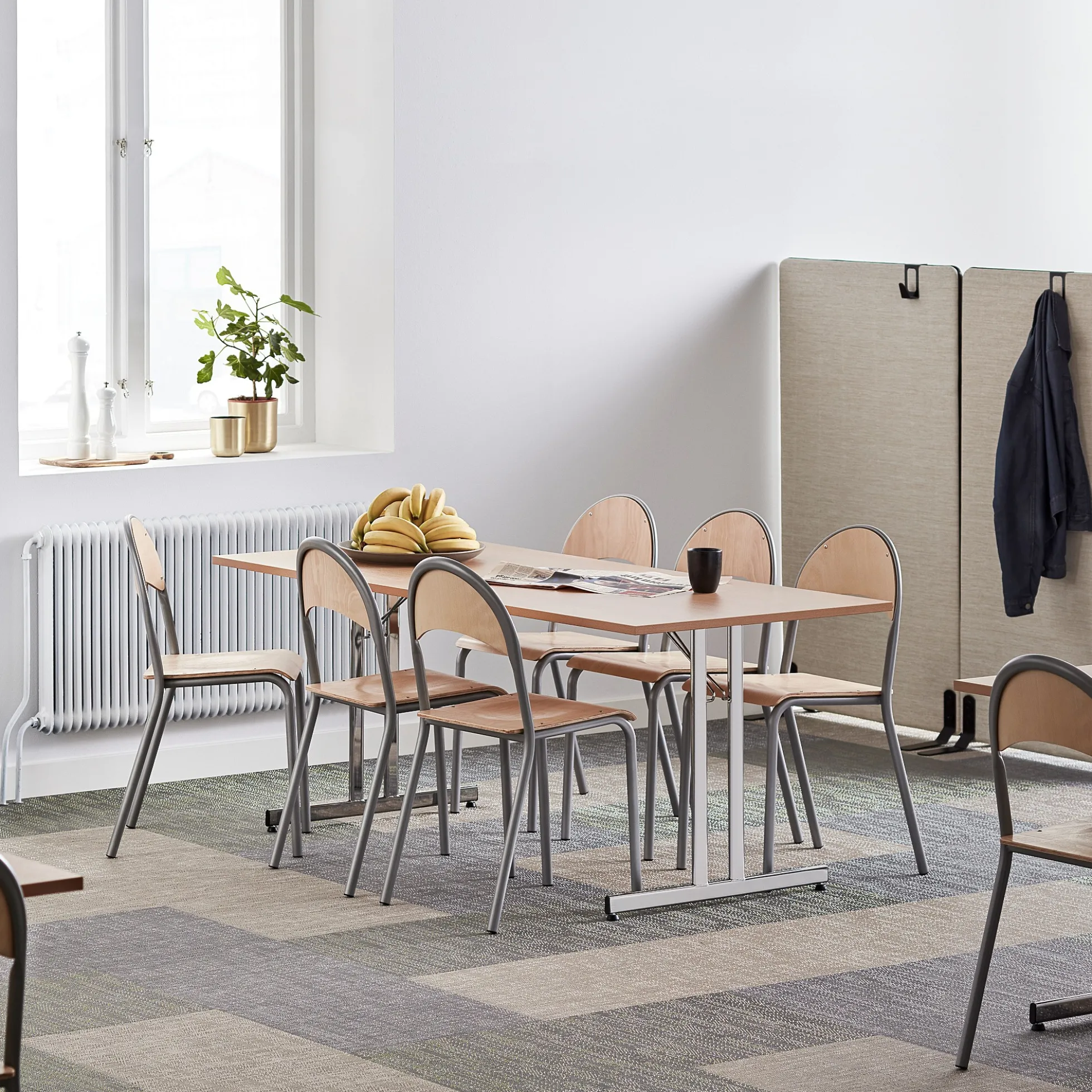 Neuvottelupöytä EMILY Taitettava, 1800x800 mm, pyökkilaminaatti, kromi