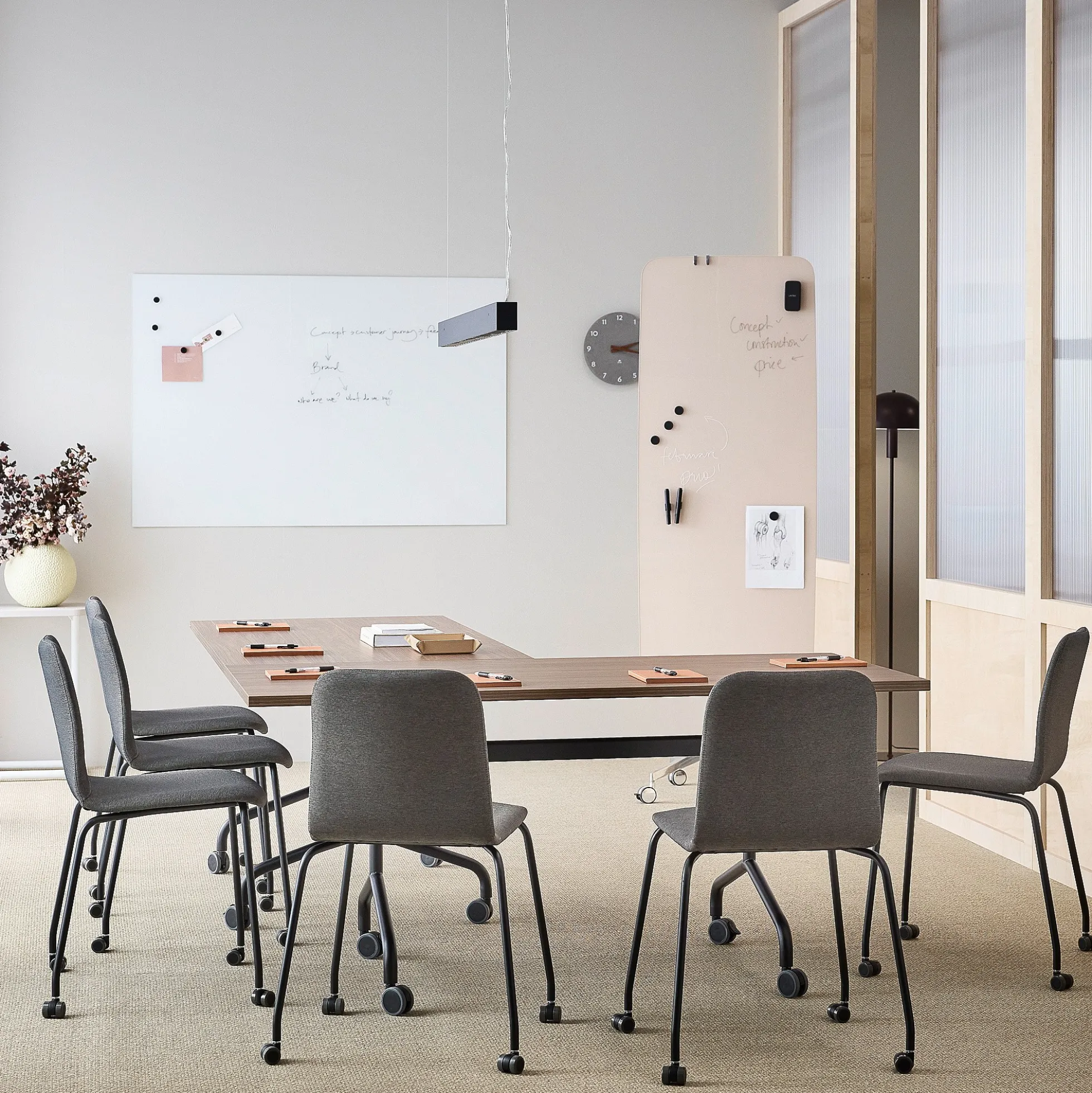 Neuvottelupöytä LYKKA Taittokannella, 1600x800 mm, musta/pähkinä