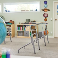 Oppilaspöytä ADJUST Korkeussäädettävä, 700x600 mm, korkeapainelaminaatti HPL, koivu, hopeanharmaa