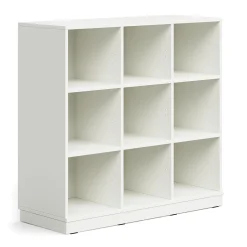 Oppilassäilytin CASPER 9 lokeroa, sokkeli, valkoinen