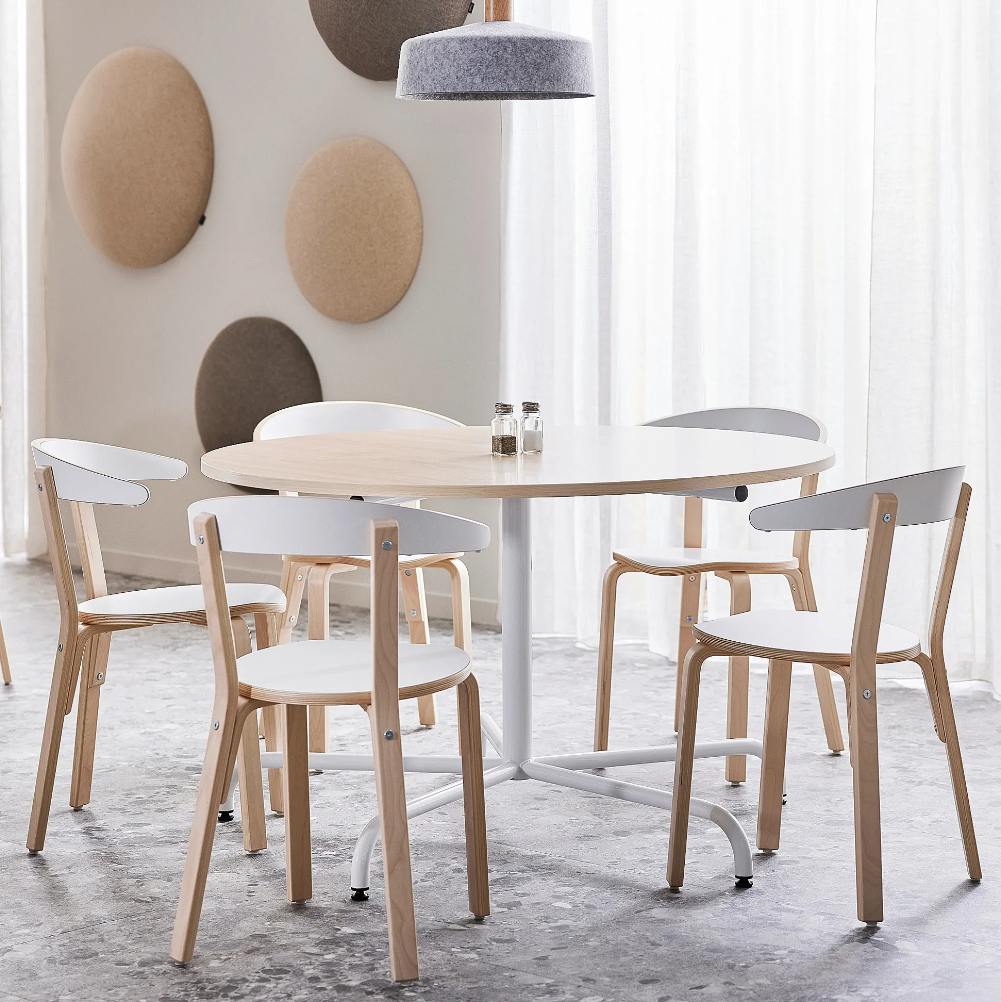 Pöytä PLURAL Ø1200x720 mm, ääntä vaimentava korkeapainelaminaatti, koivu, valkoinen