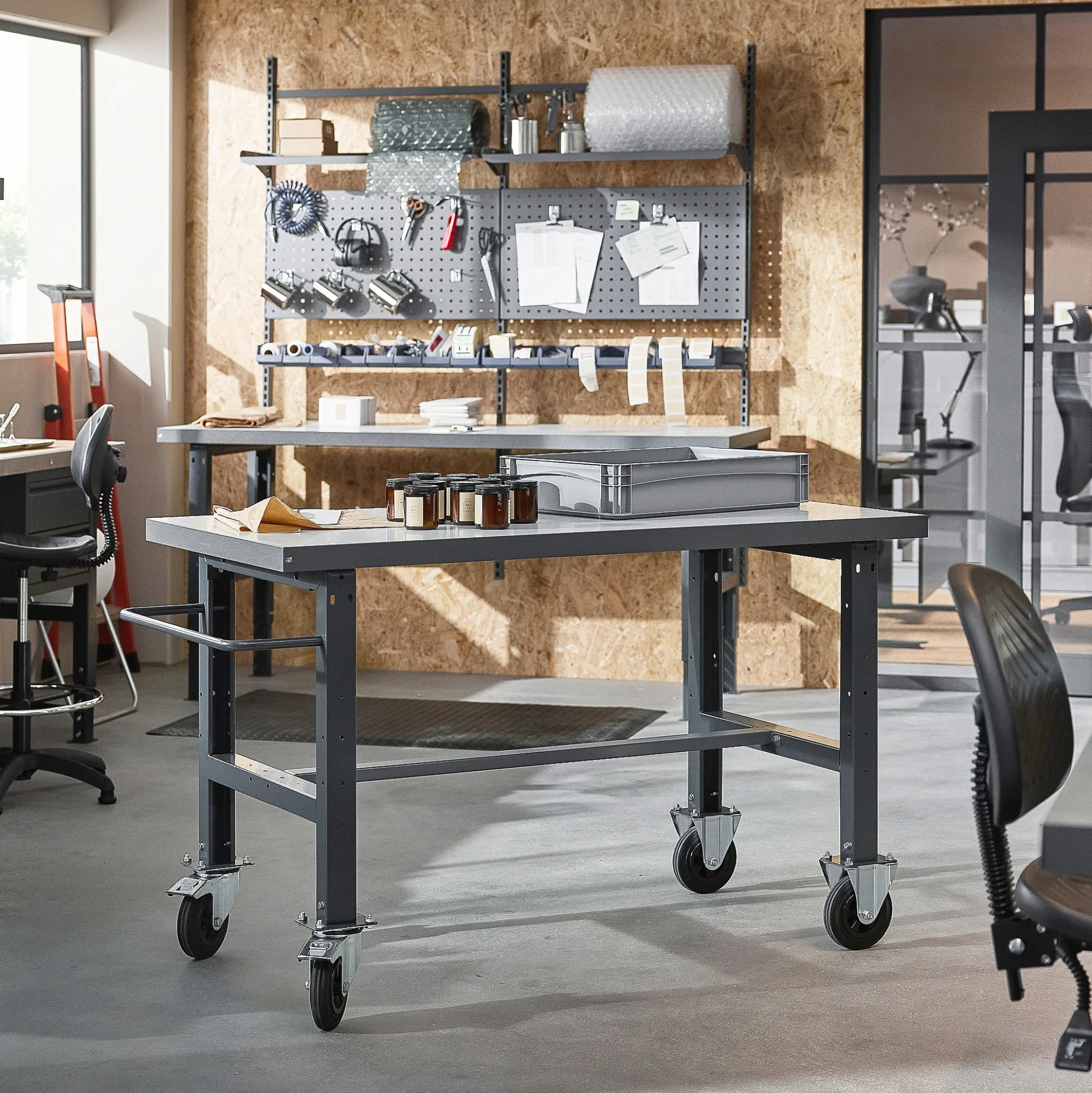 Teollisuuspöytä TRUST Siirrettävä, 2000x760 mm, 200 kg, korkeapainelaminaatti