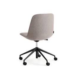 Tuoli LANGLEY Matala istuin, pyörät, musta/beigenharmaa