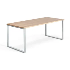 Työpöytä QBUS Kiinteä korkeus, O-jalusta, 1800x800 mm, hopeanharmaa jalusta, tammi