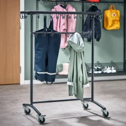 Vaateteline NELLY Pyörällinen, 46 koukkua, musta